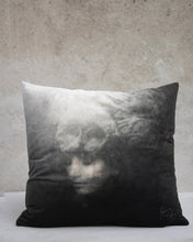 Ladda upp bild till gallerivisning, Owl 50x50cm - TOVE FRANK