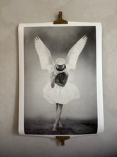 Ladda upp bild till gallerivisning, Grace 70 × 100 cm, Studio Sale utställningsexemplar
