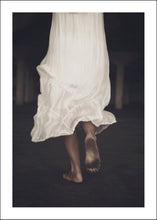 Ladda upp bild till gallerivisning, Leonora poster - TOVE FRANK
